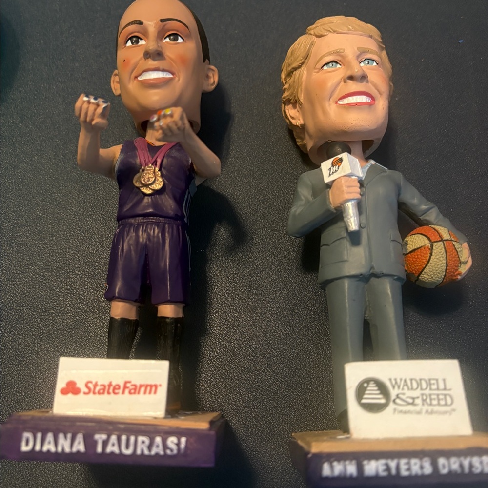 WNBA Basketball Player Bobblehead Set - Picture 1 of 3